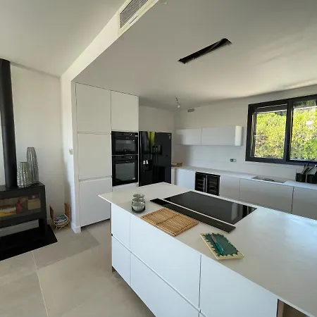 Eden, Valmer, 8 People - Key Sun Services Villa *